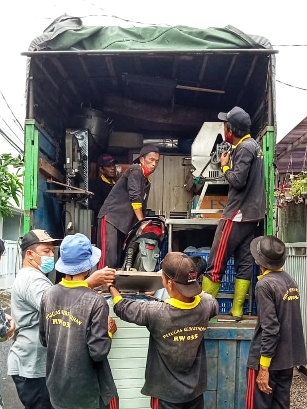 Jasa Angkat Barang, Tenaga Kerja Bongkar Muat
